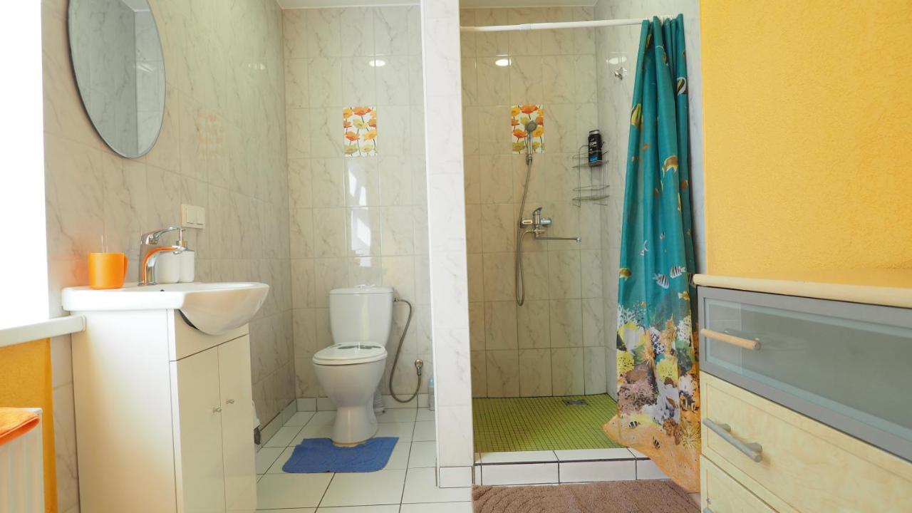 Gretas Namins Apartment *